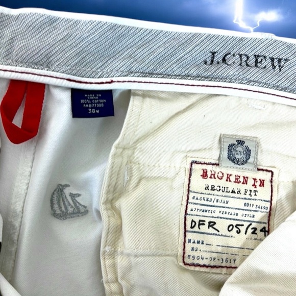 J. Crew “Broken In” Shorts White With Sailboats - Picture 15 of 16